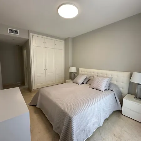 Апартаменти La Goleta *