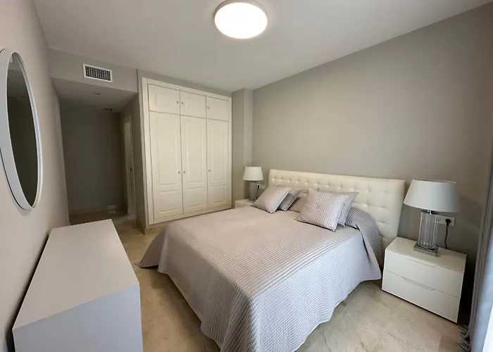 Апартаменти La Goleta *